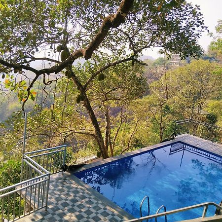 Sunset Valley Kerala Pool Resort - Monsoon Forest Cottage Stay In Idukki With Private Waterfalls, Natural Streams & Breathtaking Views Pīrmed Exterior foto