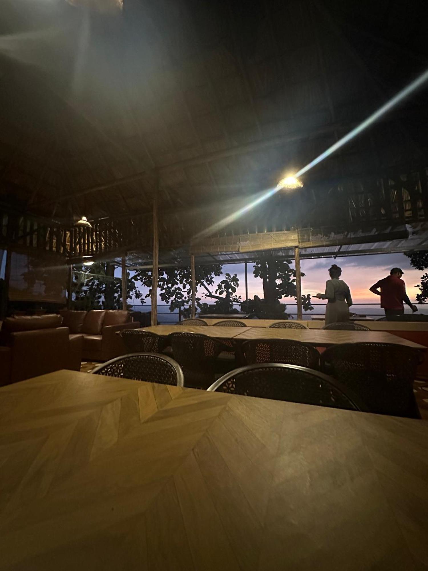 Sunset Valley Kerala Pool Resort - Monsoon Forest Cottage Stay In Idukki With Private Waterfalls, Natural Streams & Breathtaking Views Pīrmed Exterior foto