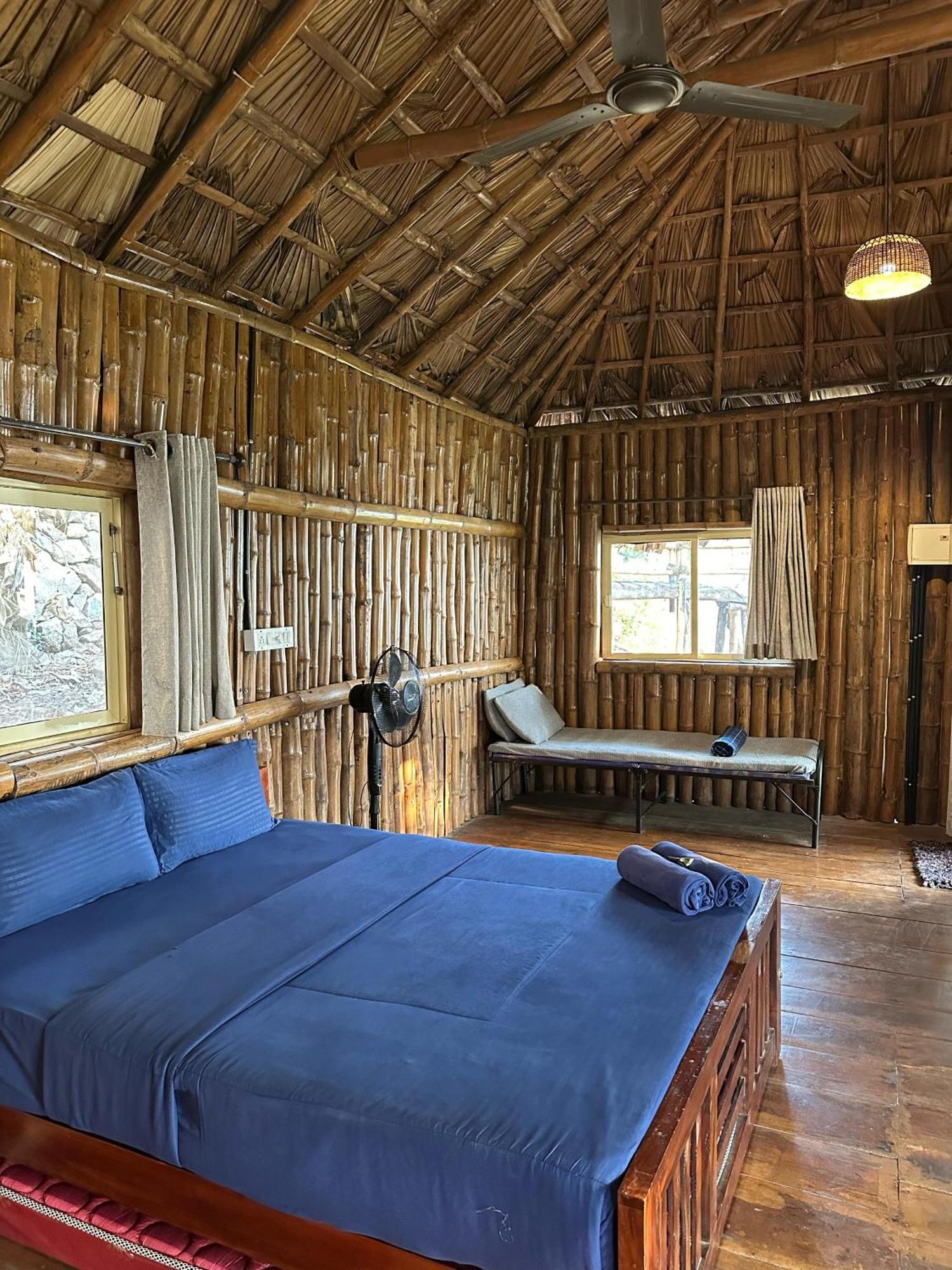 Sunset Valley Kerala Pool Resort - Monsoon Forest Cottage Stay In Idukki With Private Waterfalls, Natural Streams & Breathtaking Views Pīrmed Exterior foto